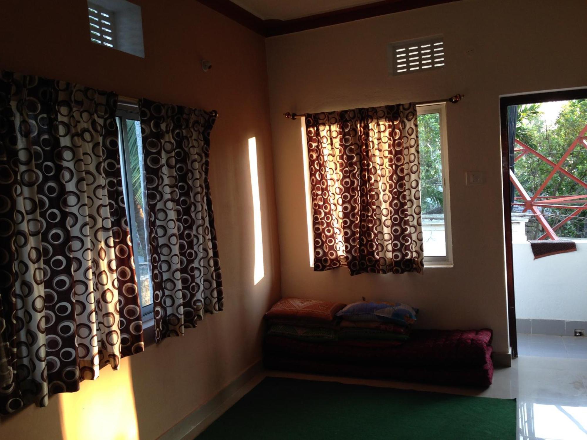 Surya Inn Konark Zimmer foto