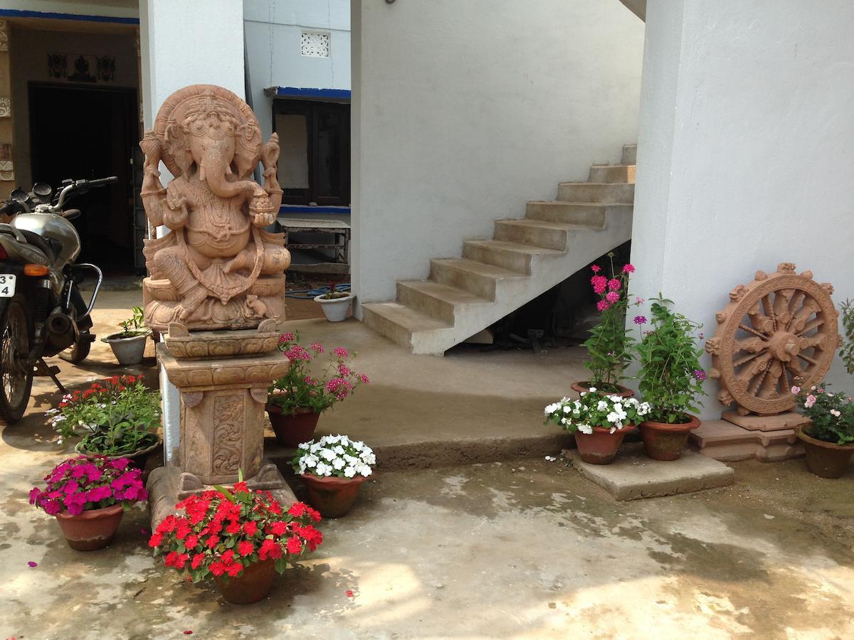 Surya Inn Konark Exterior foto